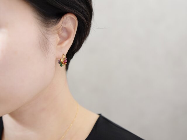 秋冬限定【チタンピアス】虹色 レインボー 天然石／深み くすみカラー