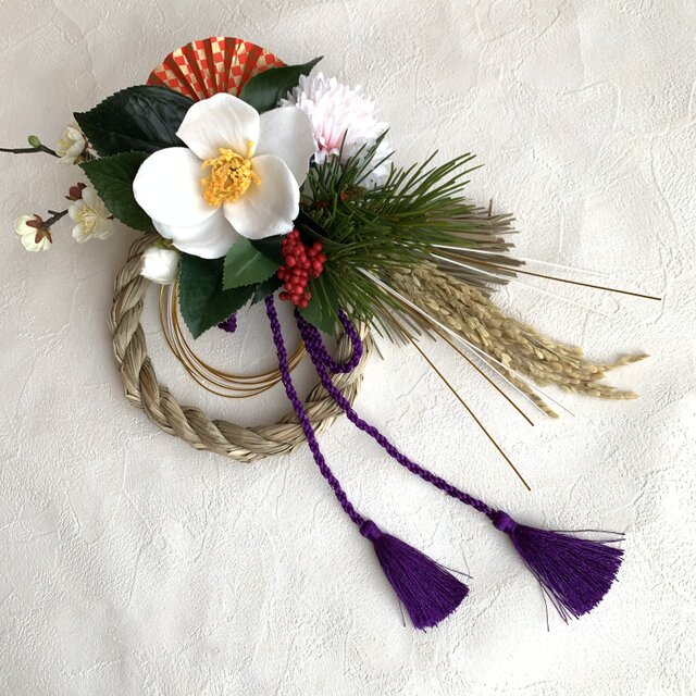 白の椿のお正月飾り ♯しめ縄飾り ♯しめ縄 ♯お正月飾り | iichi 日々