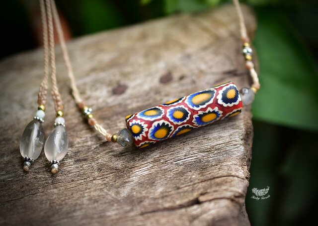 大昔の記憶☆モロッコ産アンティークビーズネックレス779 | iichi 日々