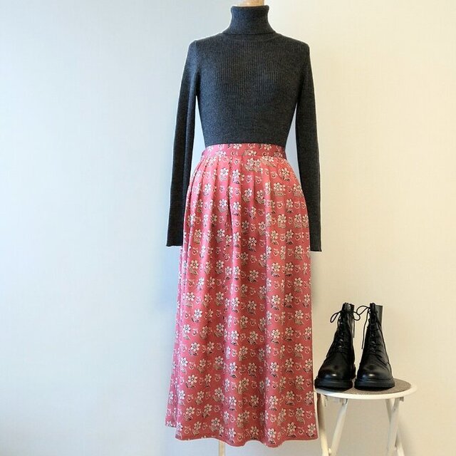 着物リメイク　ローズピンクの花柄スカート　Bの画像1枚目