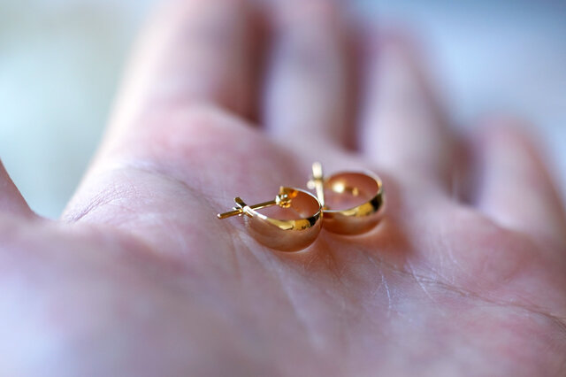 k18フープピアス 5mm×10mm ムーンピアス Amazon | 【ジュエリーエクセレンテ】K18 フープピアス 5mm×10mm