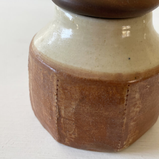 小壺・ツートン・白・ハニー | iichi 日々の暮らしを心地よくする