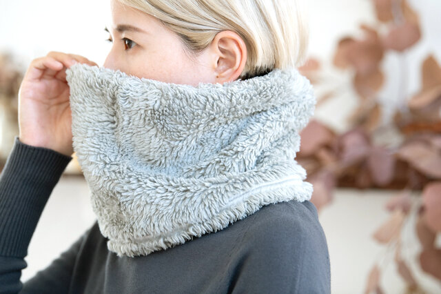 ジュニパーベリー染め Organiccotton Fur ふわふわネックウォーマー【Big size】の画像1枚目