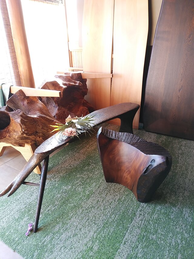 丸太椅子▫木塊 けやきスツール 椅子＊花台 | iichi 日々の暮らしを