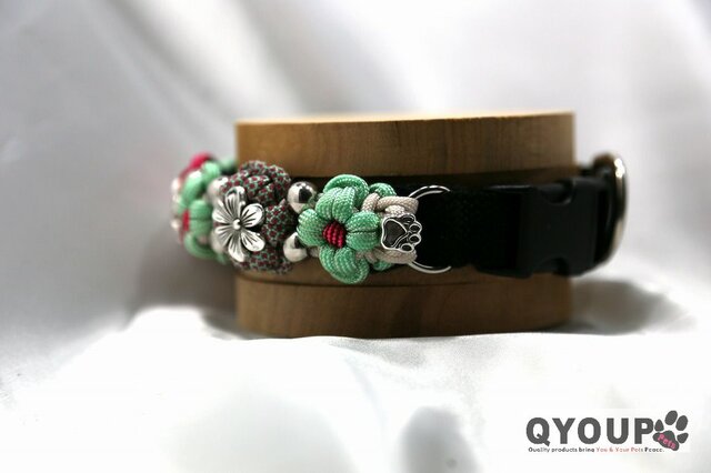 パラコード犬用首輪〈Mサイズ：28～33cm〉ParaWan combi Fleurs Menthe