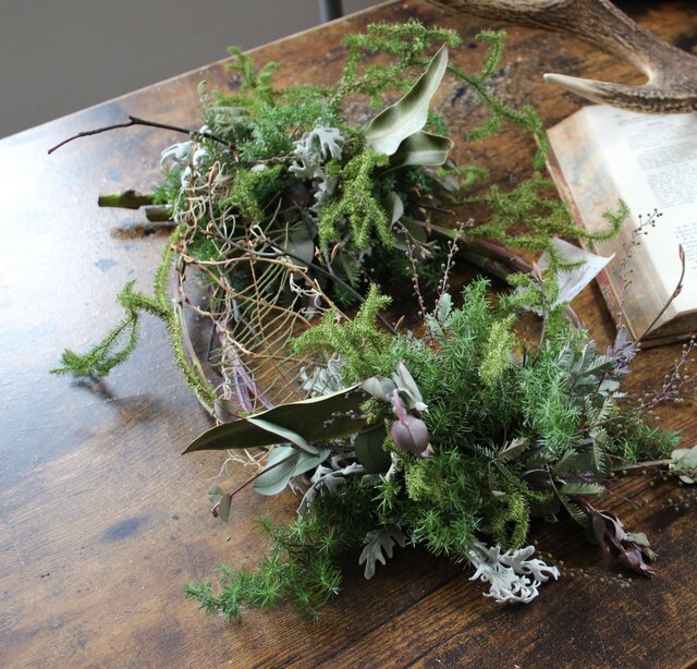 wreath [眠る森]№2 ユーカリの茎とグリーンのリース ドライフラワー