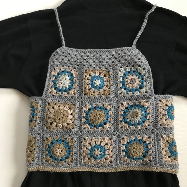ウール100% かぎ針編みのビスチェ キャミソール ベスト 編み物 編物