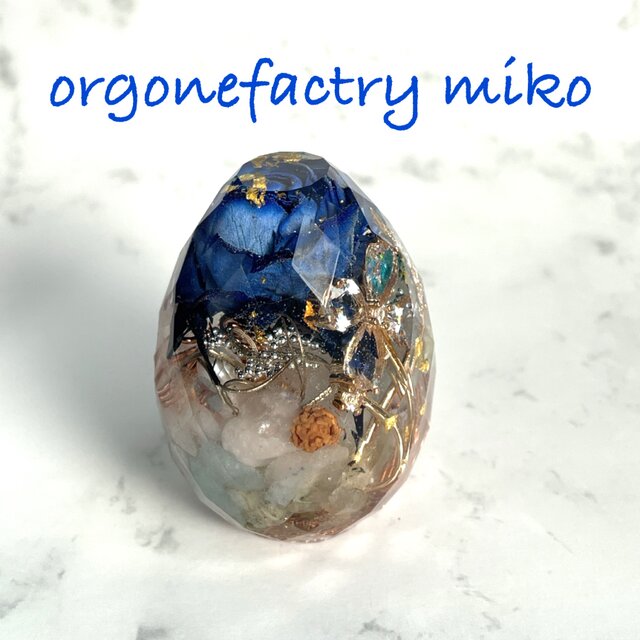 カット卵型　ビジュークローバー　引き寄せ　ヒーリング　癒し　オルゴナイト