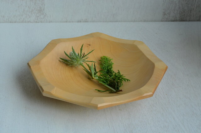 トチの八角深皿W | iichi 日々の暮らしを心地よくするハンドメイドや