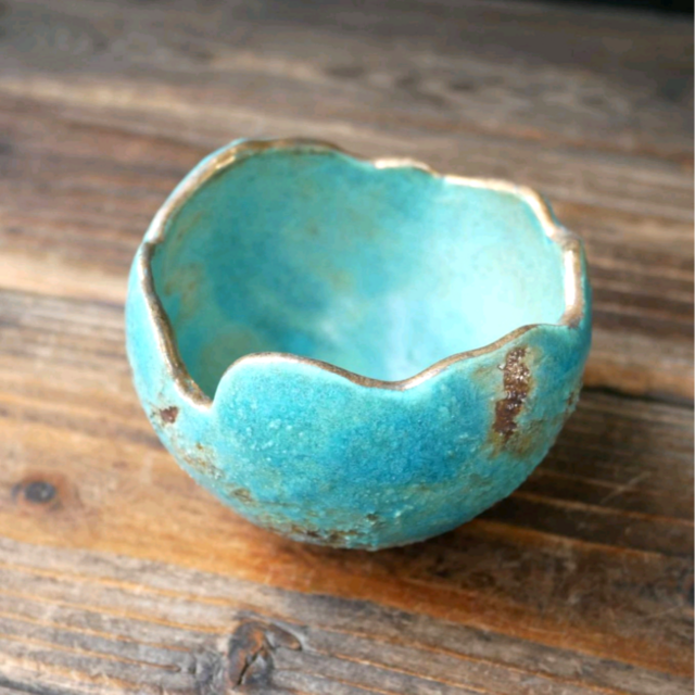 小さな空色の殻 no.4