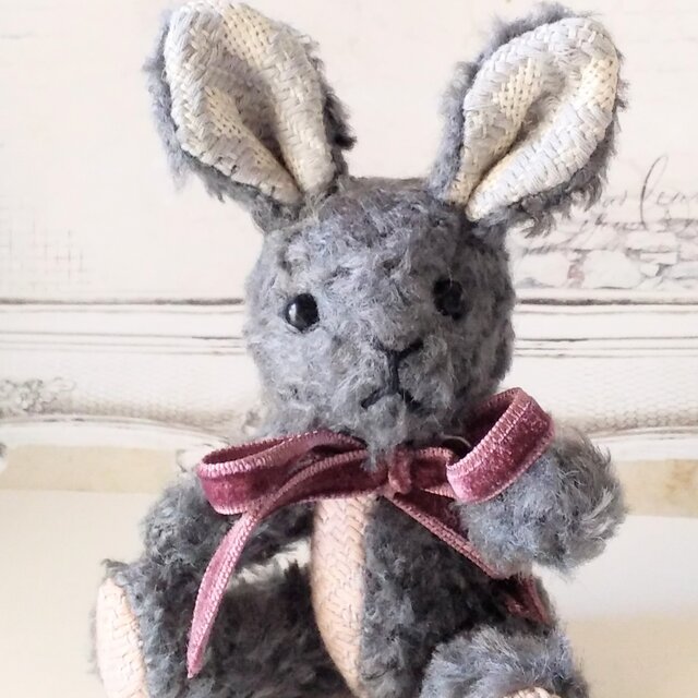 こぎん刺しウサギのぬいぐるみ　初冬の森のウサギ