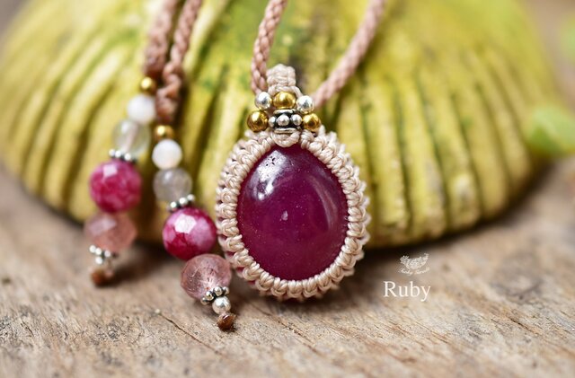 透明なつぶやき☆レッドピンクルビー マクラメネックレス837 | iichi