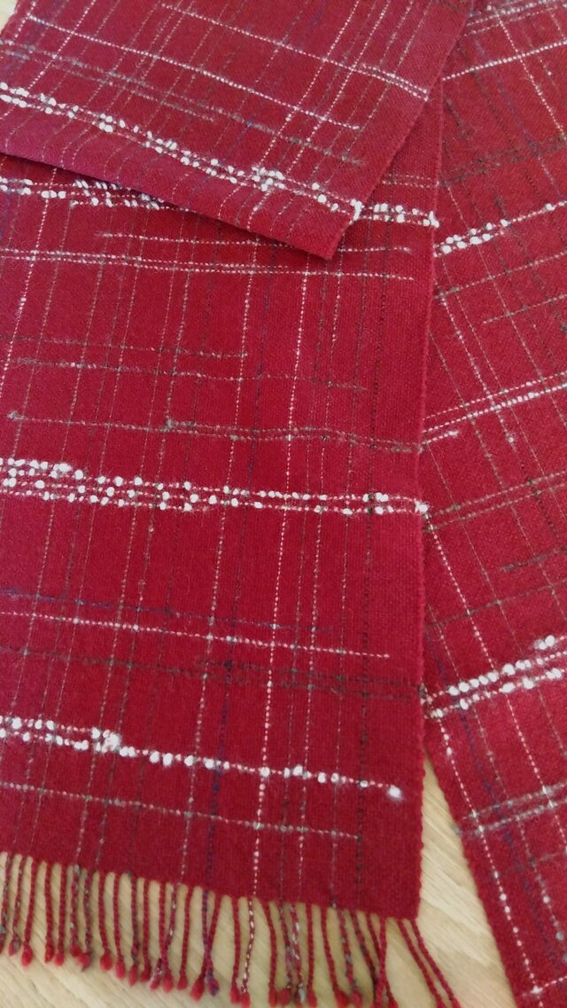 手織り】赤いマフラー | iichi 日々の暮らしを心地よくする