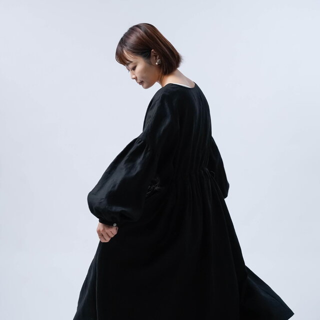 未使用級✨wafu.ウエストブラウジング ポワン袖ワンピース