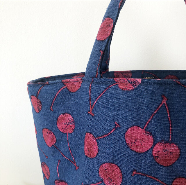 familiar さくらんぼ刺繍トートバッグ familiar さくらんぼ刺繍トートバッグ familiar さくらんぼ刺繍