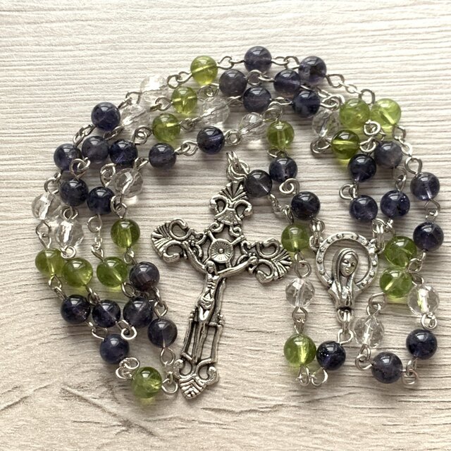 アイオライトとペリドットのロザリオ