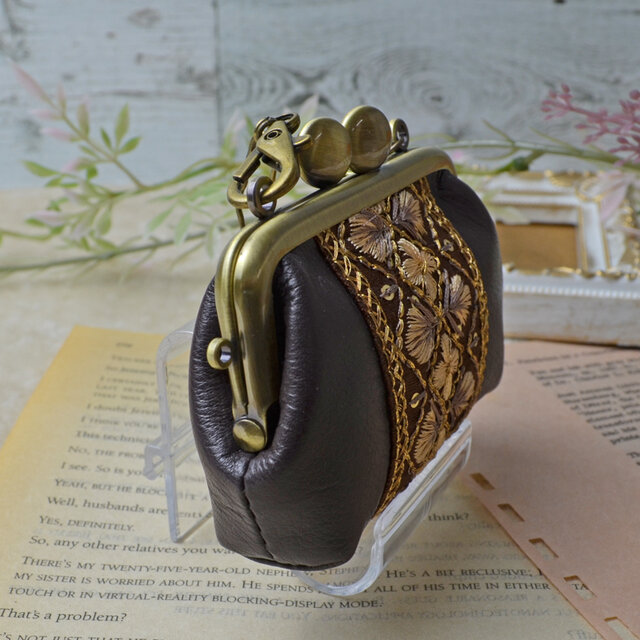 レザー：チェーン付ミニがま口（茶） | iichi 日々の暮らしを心地よく