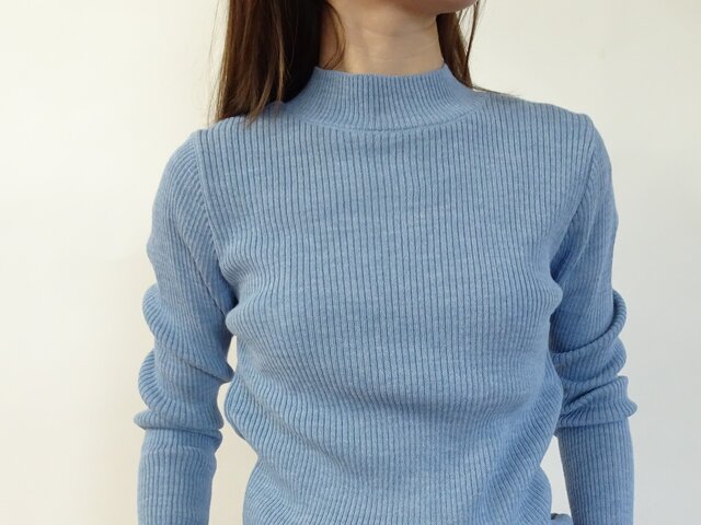 ハンドメイド　ボトルネックのプルオーバー　 Mサイズ　ライトグレー ハンドメイド ボトルネックのプルオーバー Mサイズ ライトグレー