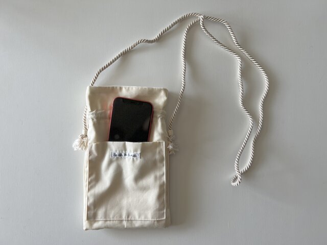 【オーダー品】巾着バッグ　スマホポーチ　ジョリーフルール 数量限定チュール刺繍レース巾着 スマホポーチ エクリュ おさんぽや