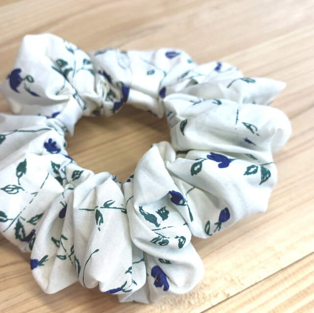 リバティ ハンドメイド パッチンピン４個37 リバティパッチンピンの作り方 ハギレ活用 - YouTube