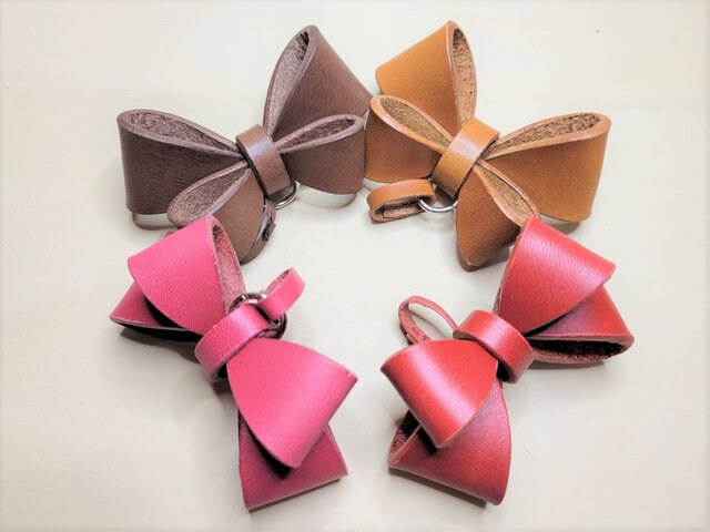 CHARLES & KEITH 犬用リボン首輪&リード CHARLES & KEITH 犬用リボン首輪&リード