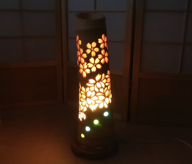 竹あかり・竹灯籠・ビー玉の煌き 〜〜光桜玉〜〜 | iichi 日々の