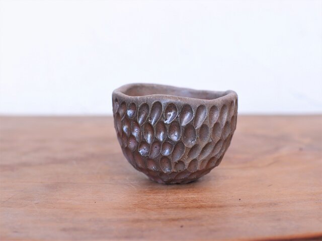 備前焼 ぐい呑み(手びねり) gi-334 | iichi 日々の暮らしを心地よく