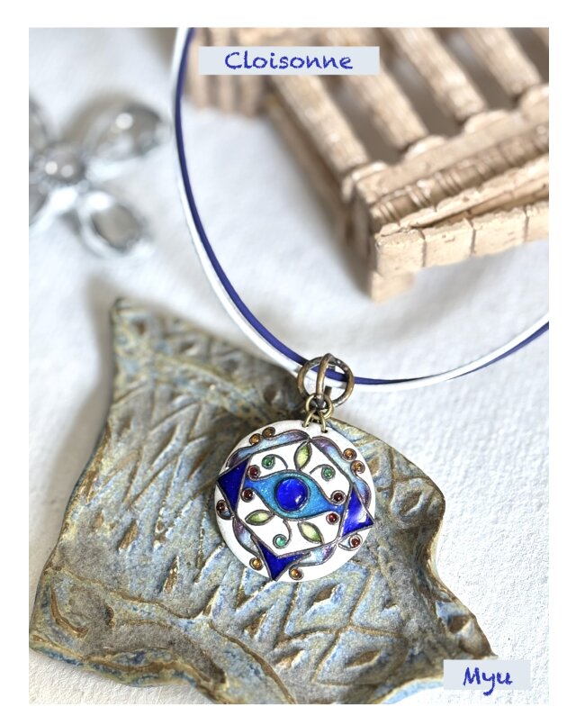 七宝アクセサリーイーブルアイ  青と白のお守りペンダント＆ブローチ 2WAY