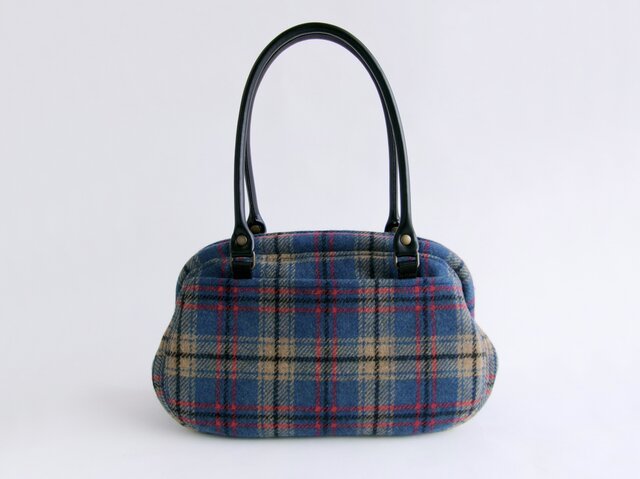 尾州ウールのボストンバッグ（口金入り・青×ベージュ×赤×黒の