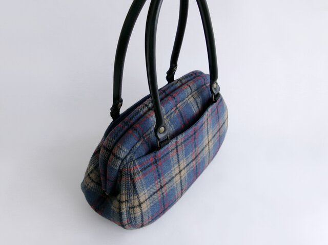 新品❤️ARCHIVIO チェック柄ボストンバッグ 尾州ウールのボストンバッグ（口金入り・青×ベージュ×赤×黒の