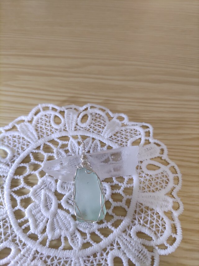 シーグラス ペンダントトップ(天然石)