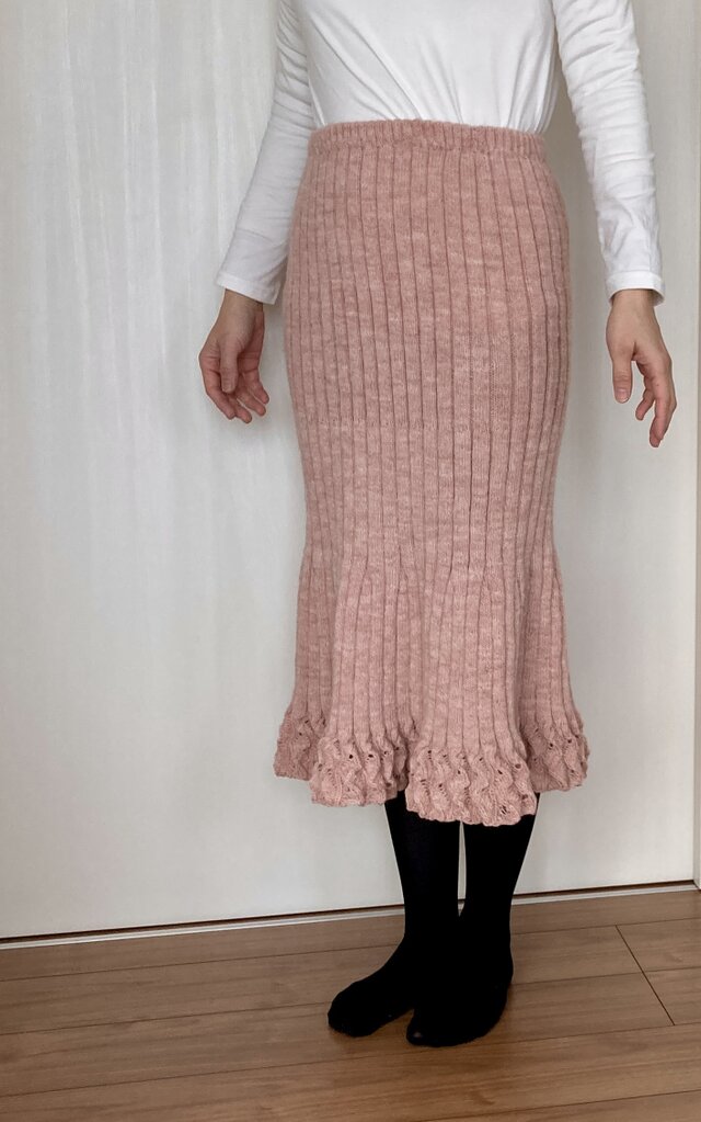 展示品】手編み マーメイドスカート リブ 裾透かし編み | iichi 日々の