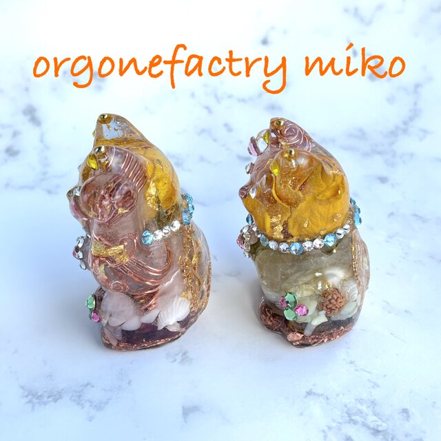 縁起物 招き猫ちゃんペア 六芒星 オルゴナイト | iichi 日々の暮らしを