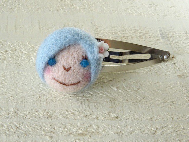 髪留め おんなのこ〈ミズイロ〉の画像1枚目