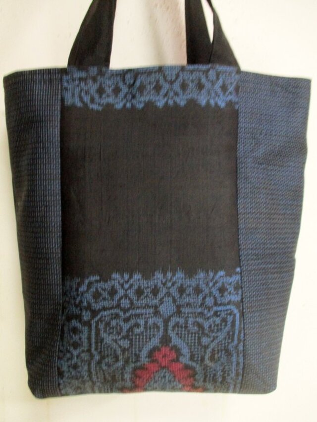 ６８６７ 大島紬の着物で作った手提げ袋 ＃送料無料 | iichi