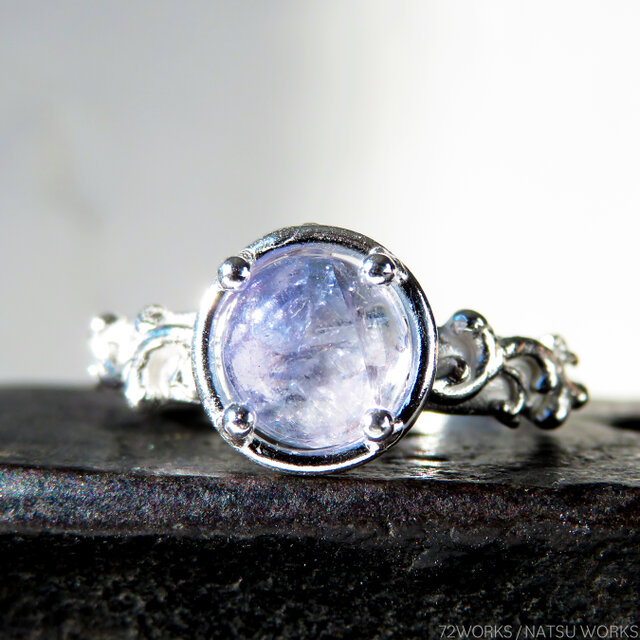 タンザナイト リング / bi-color Tanzanite Ring 。 | iichi 日々の