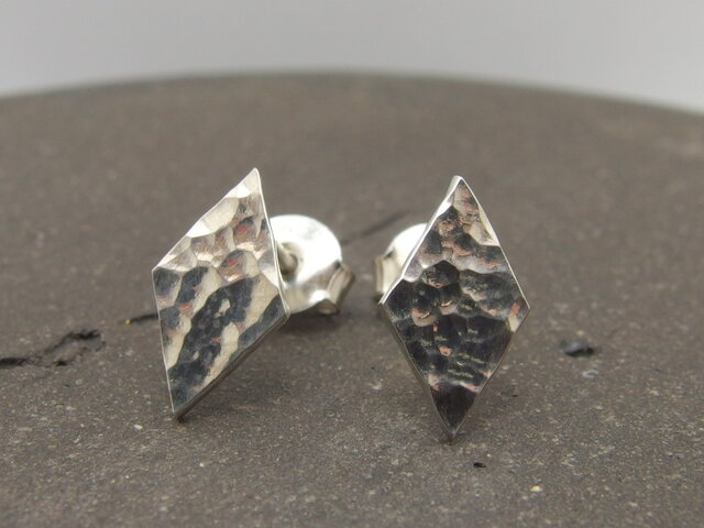 両耳　シルバー925 ピアス　2.0×13mm 101サイズ同 両耳シルバー925 ピアス2.0×13mm 101サイズ同