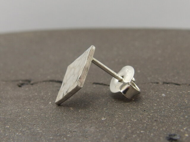 ひし形ピアス シルバー 【silver】 両耳用2つセット | iichi 日々の