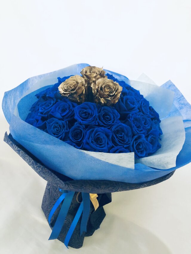青薔薇とゴールドローズの50輪花束/プリザーブドフラワー奇跡の祝福/花束ラッピング
