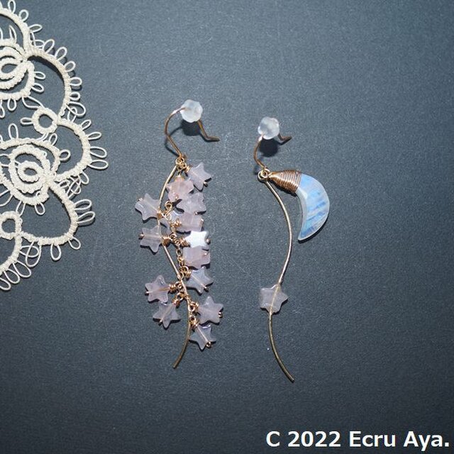 *星冴ゆる*ムーンストーンとローズクォーツの月と星のピアス