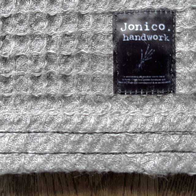 ワッフルリネンのバスタオル | iichi 日々の暮らしを心地よくする