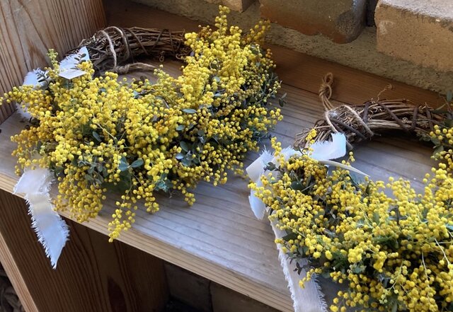 春の訪れ ユーカリとミモザのハーフリース 定形外送料込み 春