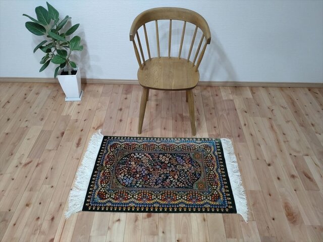 ペルシャ絨毯クム産シルク　生命の木　タバタバイ工房　玄関マット　88X61cm