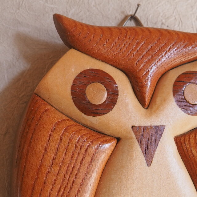 幸せを呼ぶ・ふくろうの組木壁掛け | iichi 日々の暮らしを心地よく