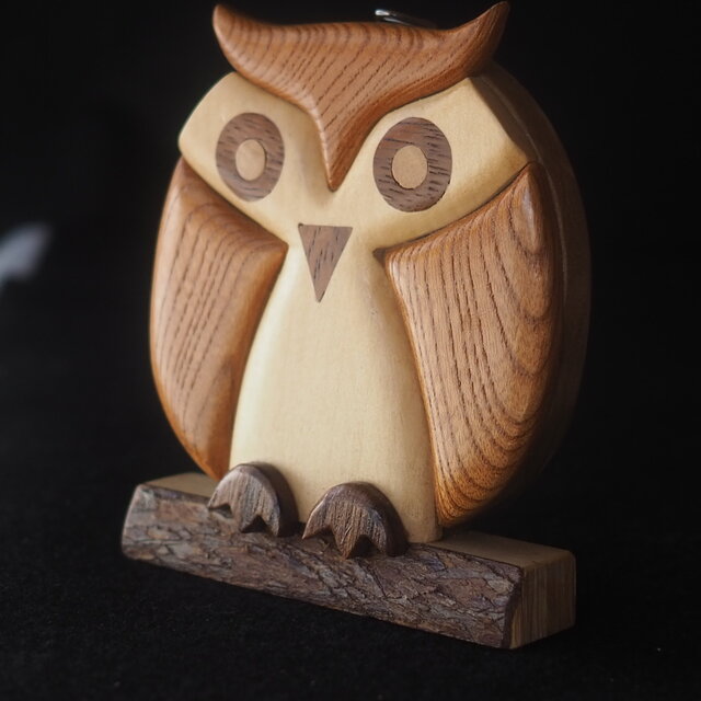 幸せを呼ぶ・ふくろうの組木壁掛け | iichi 日々の暮らしを心地よく