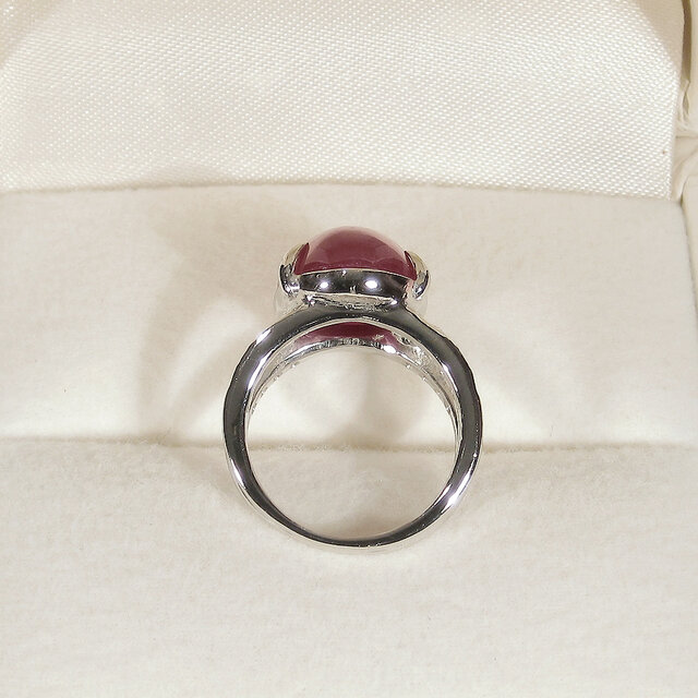 天然ルビーPt900 プラチナ　天然ルビー ダイヤモンド　リング　指輪　ヴィンテージ