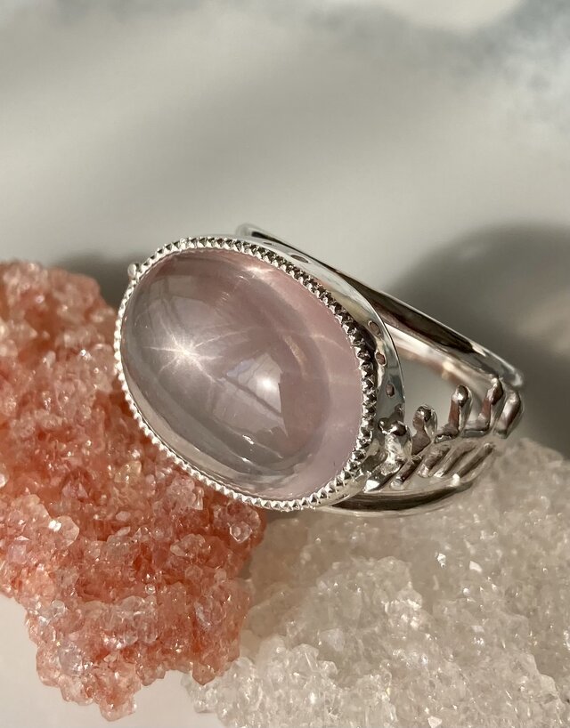 〜春陽〜星が輝くスターローズクォーツと月桂樹のシルバーリング