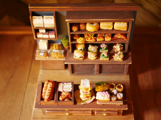 【専用】ミニチュア家具　パン屋さん家具セット①②《アンティークウッド》 it-63cca73adf64c-1200.jpg