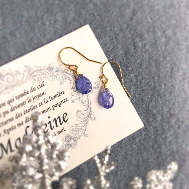 タンザナイト＆クリスタルファセット　14Kgfピアス タンザナイト 一粒ピアス◇4mm ◇12月誕生石◇紫青【14kgf】金属