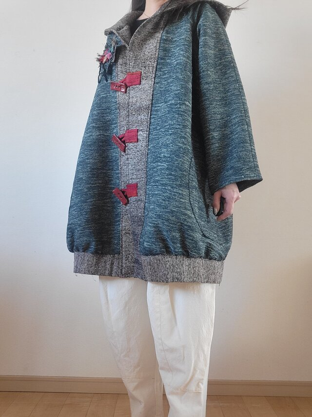 123番 絹着物 リメイク手作り 機織り、裂織コート 裏地絹羽織 水牛 